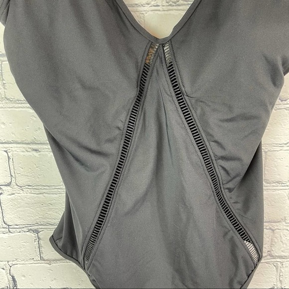 Sea Level NWT Essentials V Style B-DD Swimsuit 8 - Picture 4 of 9